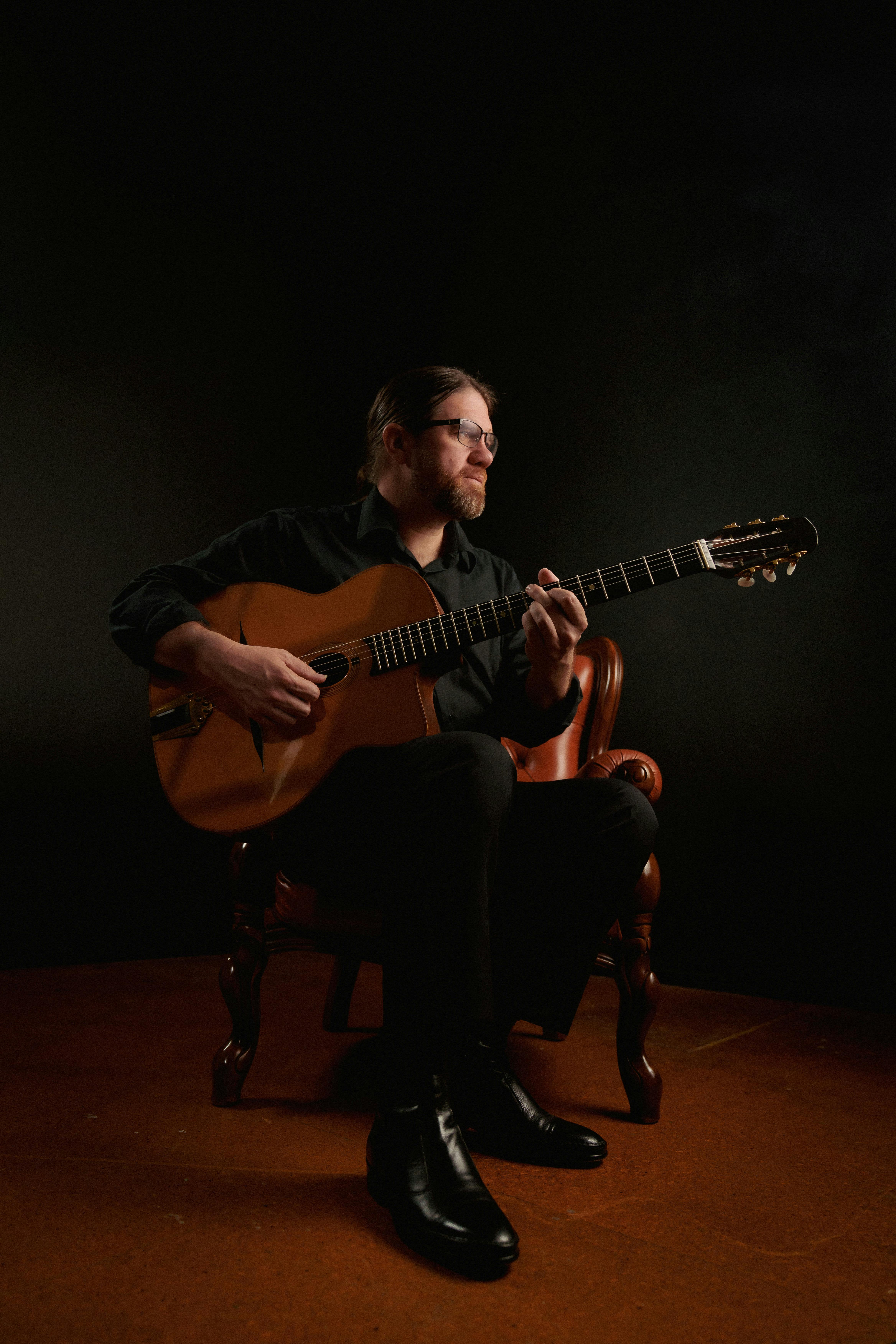 Cameron Jones Trio - Gypsy Swing Guitar at Heritage Hotel Bulli
