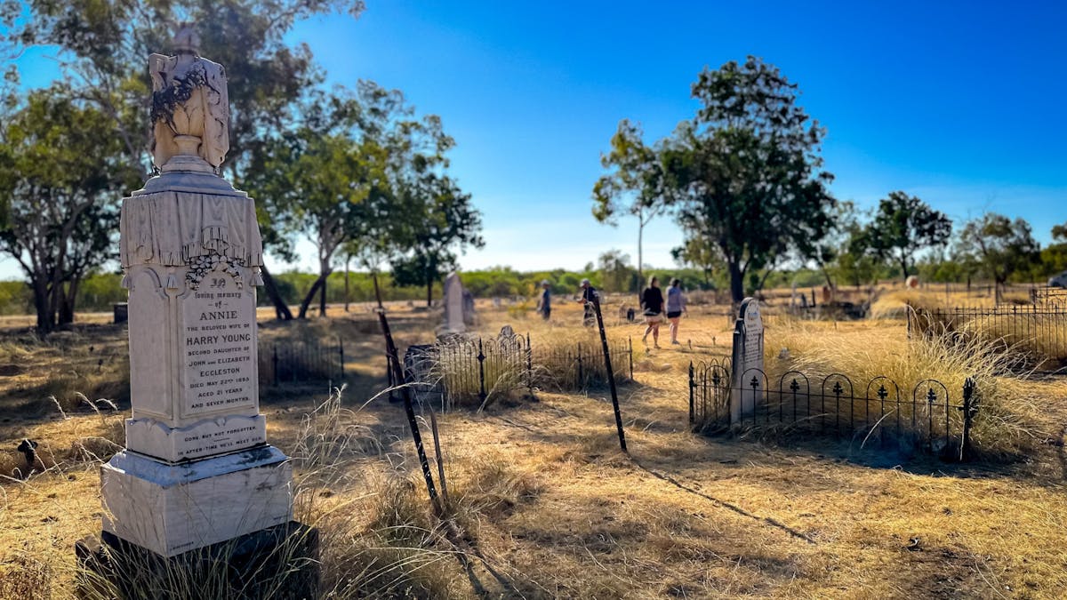 Croydon historic cemetery, grave, sandstone, intricate graves, chinese settlers