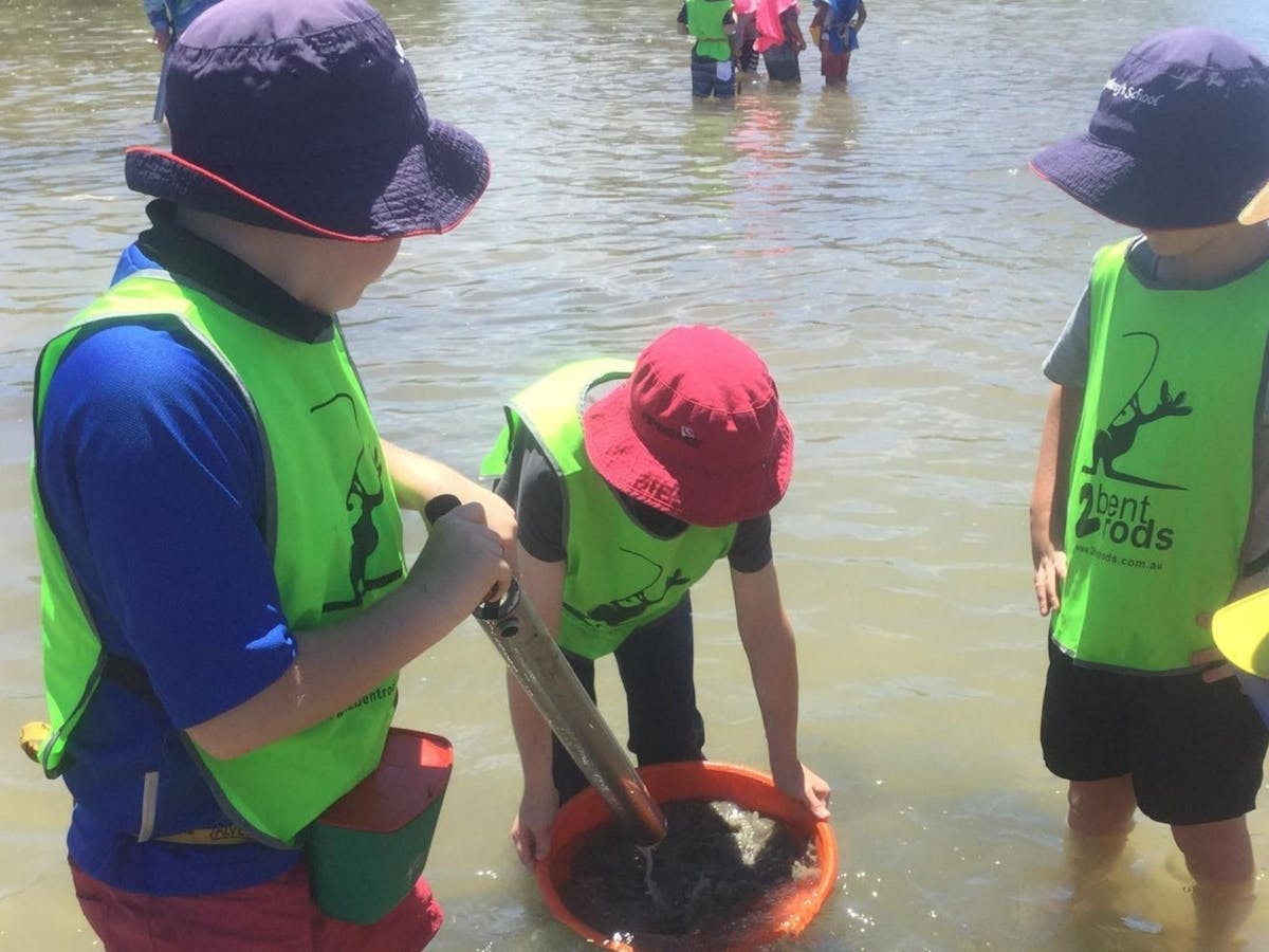 Kids Fishing at Maroochydore
