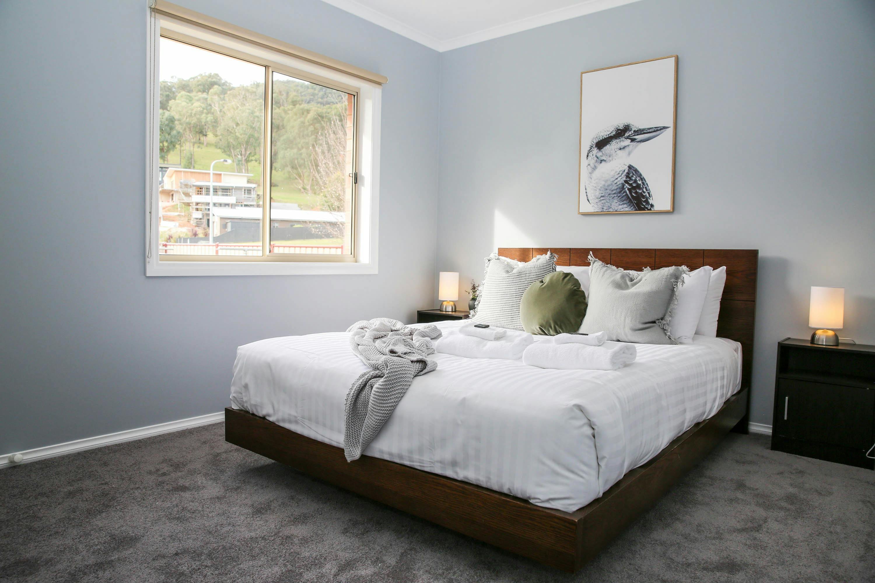 Queen Bedroom Two - Pet friendly Group Family Bright Accommodation