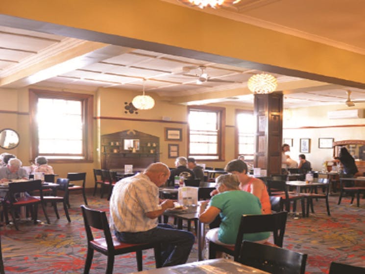 Castlereagh Hotel | NSW Holidays & Accommodation, Things to Do
