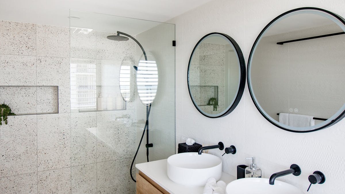 4 Bedroom unit in Palm Beach - Bathroom
