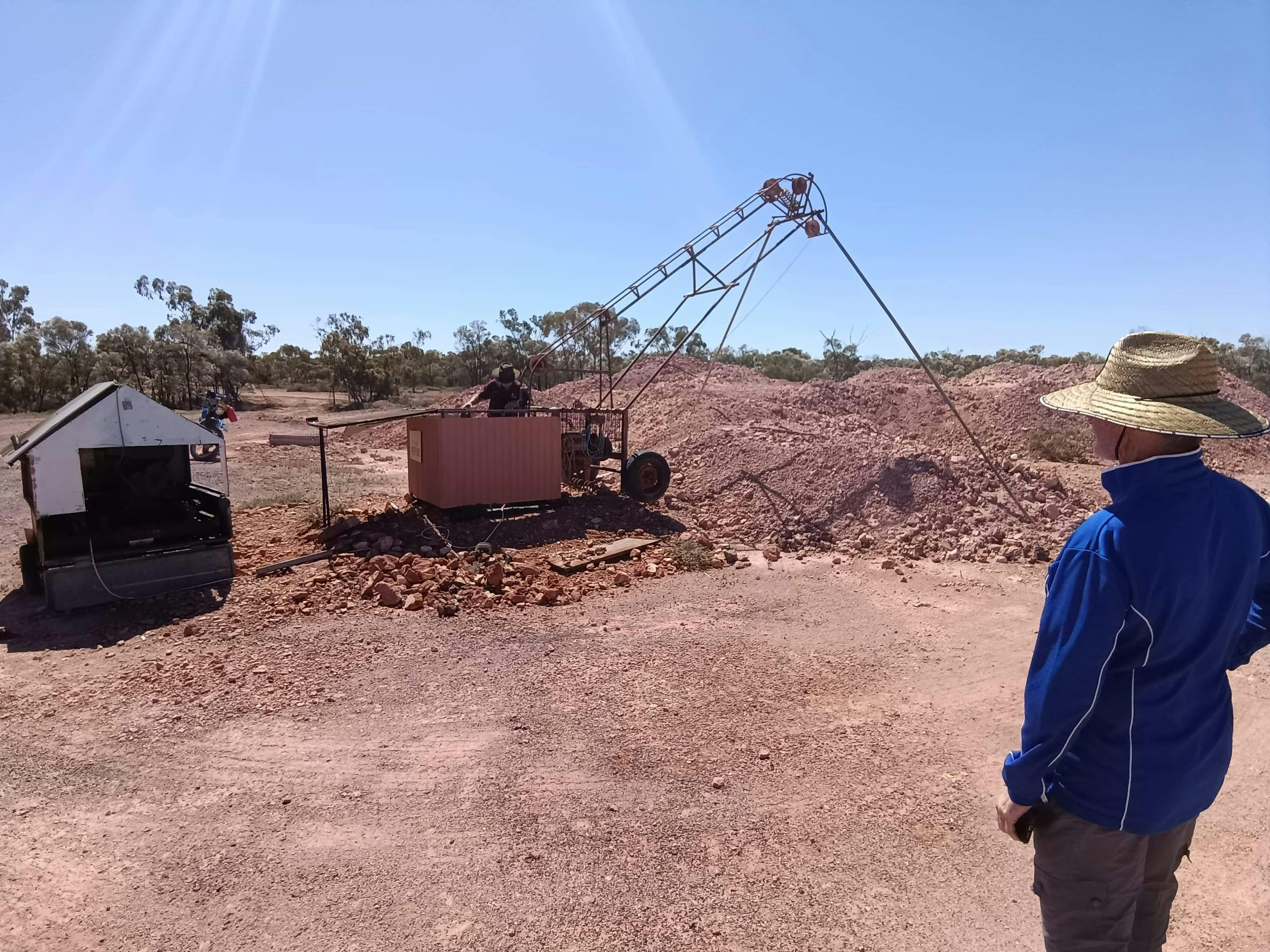 Opal Mining, Opalton/Winton