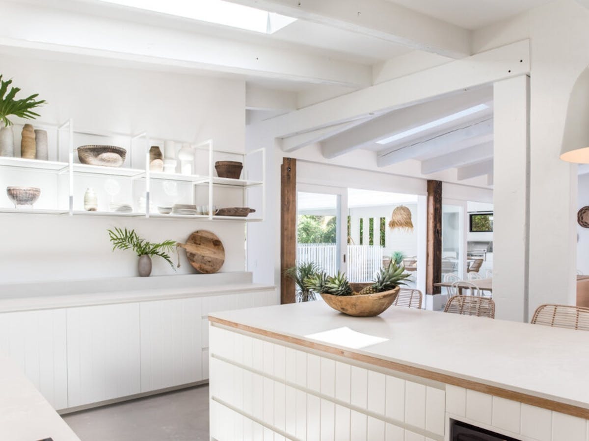 Spacious modern open plan bright kitchen
