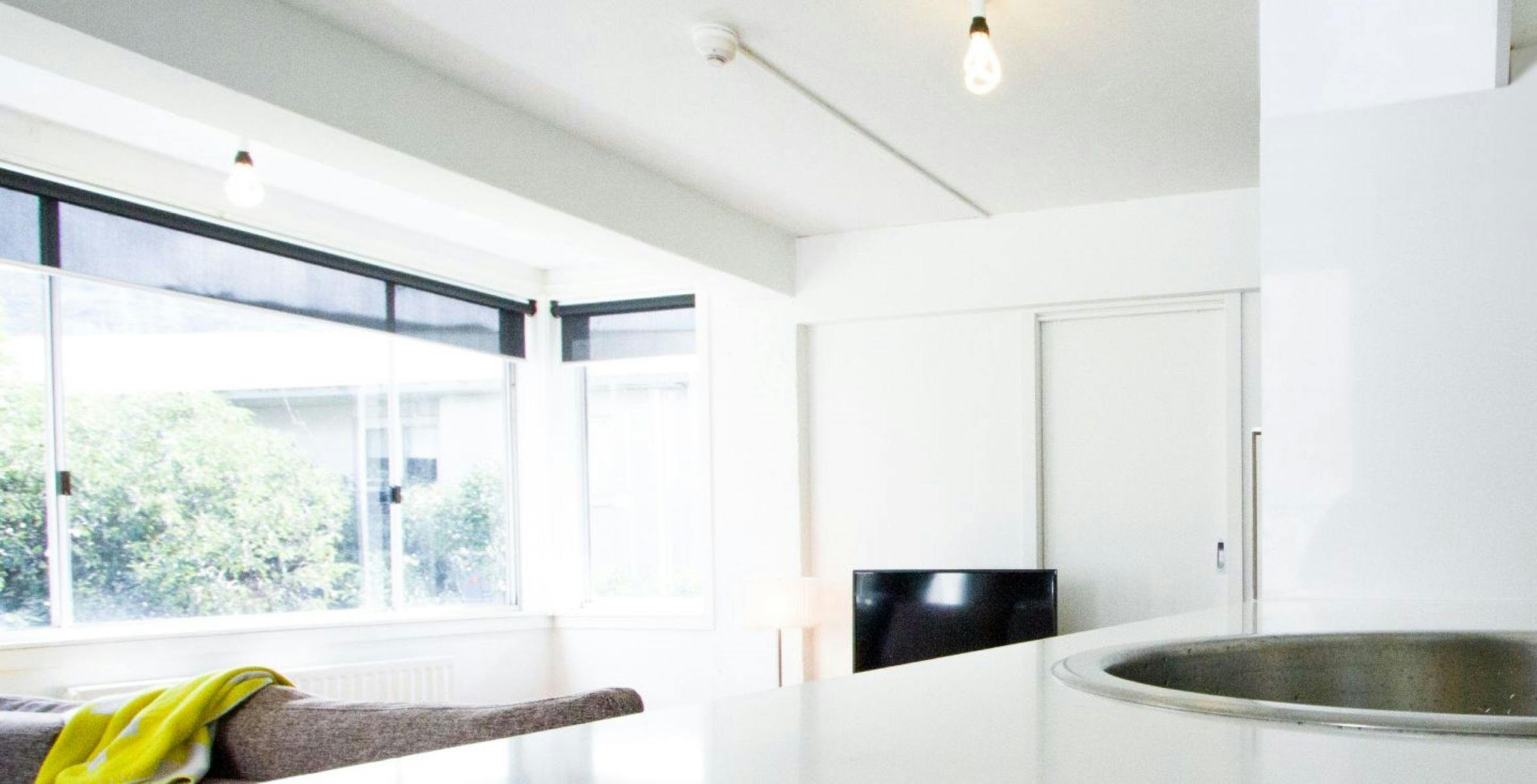 Great views and plenty of room to move. Fun, spacious open-living with all the essentials. The extra