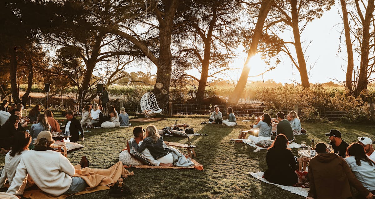 DTRH picnics on the lawn