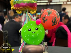 Table decoration of a balloon with a cactus shape