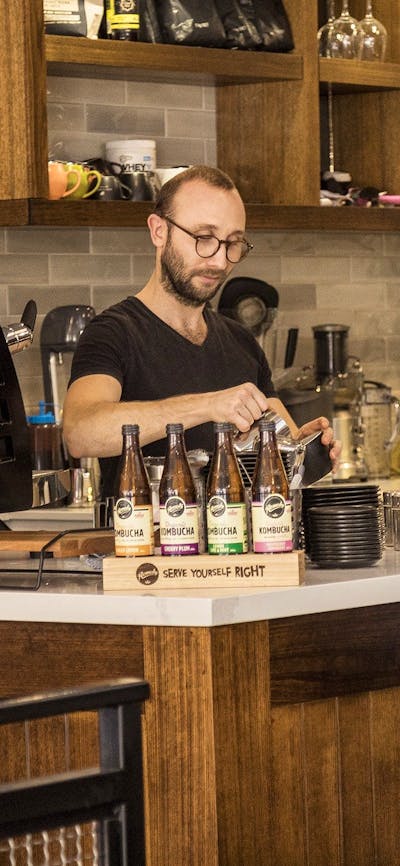 Cafe, cakes and more at Queanbeyan cafe