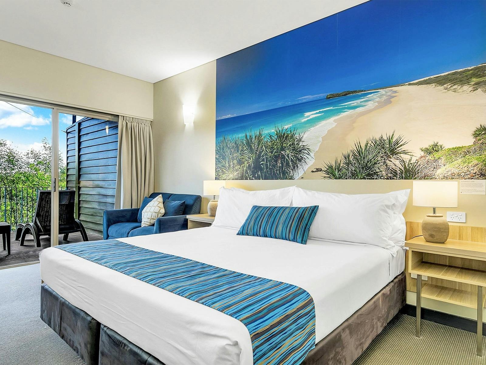 King Bay Resort Hotel Room