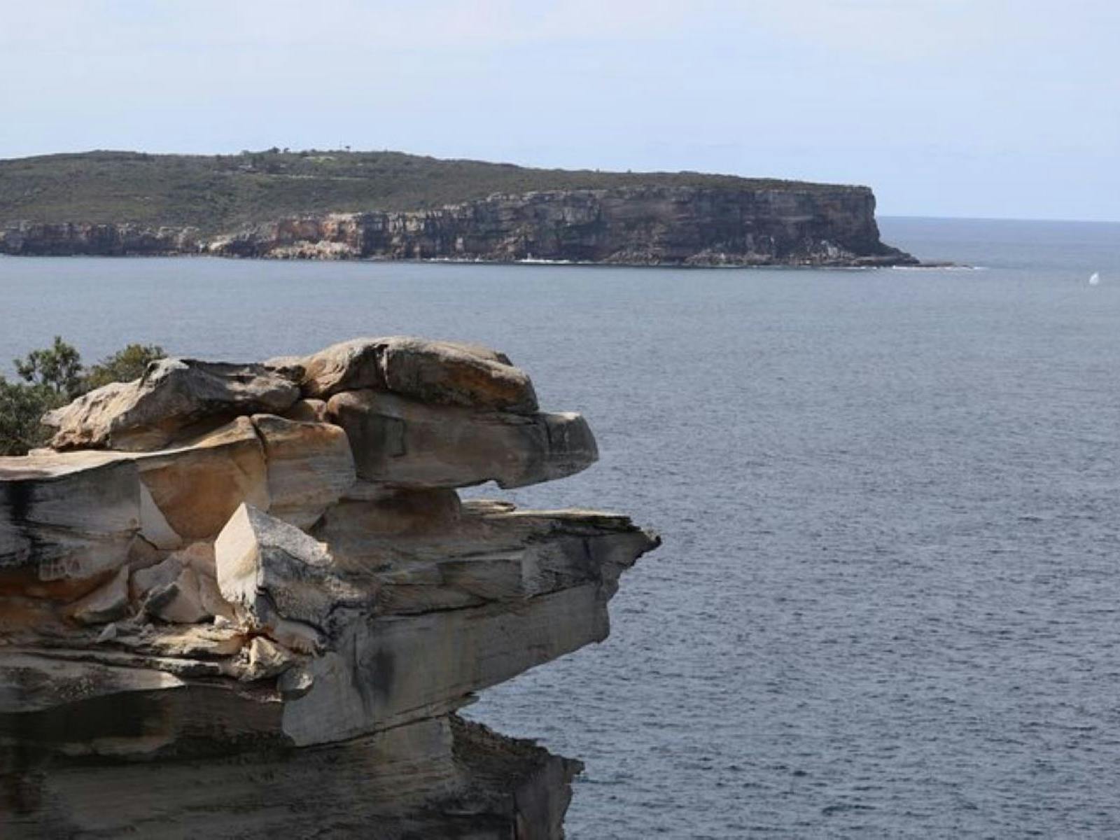 sydney_harbour-south_head