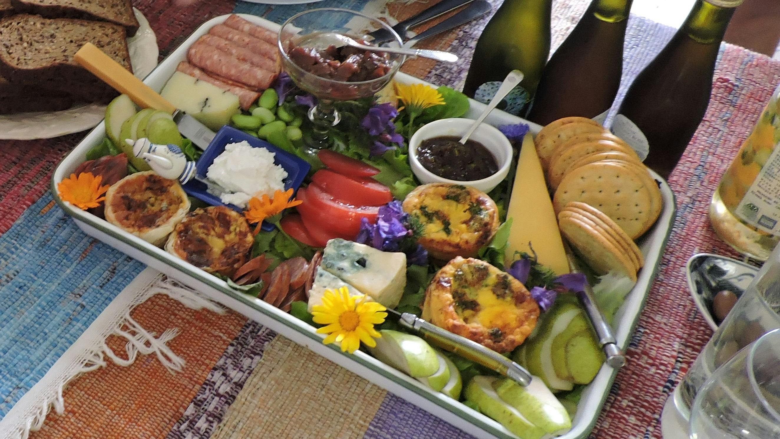 Plenty of time to experience the regional flavours and to meet with local  personalities