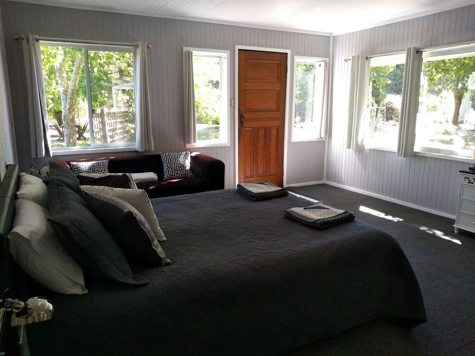 Ravenscroft The Cottage NSW Holidays & Things to Do