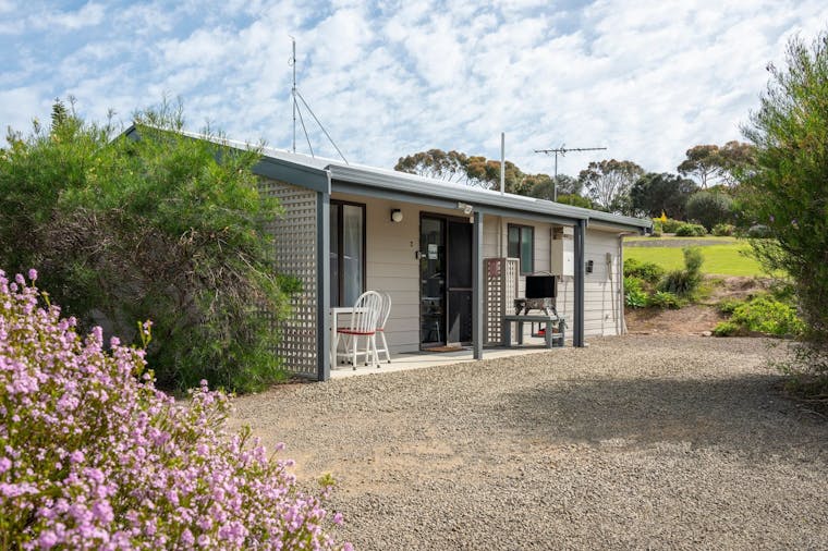 Emu Bay Holiday Homes, Cottage 4 Emu Bay, South... Emu Bay Holiday Homes, Cottage 4 Emu Bay, South...