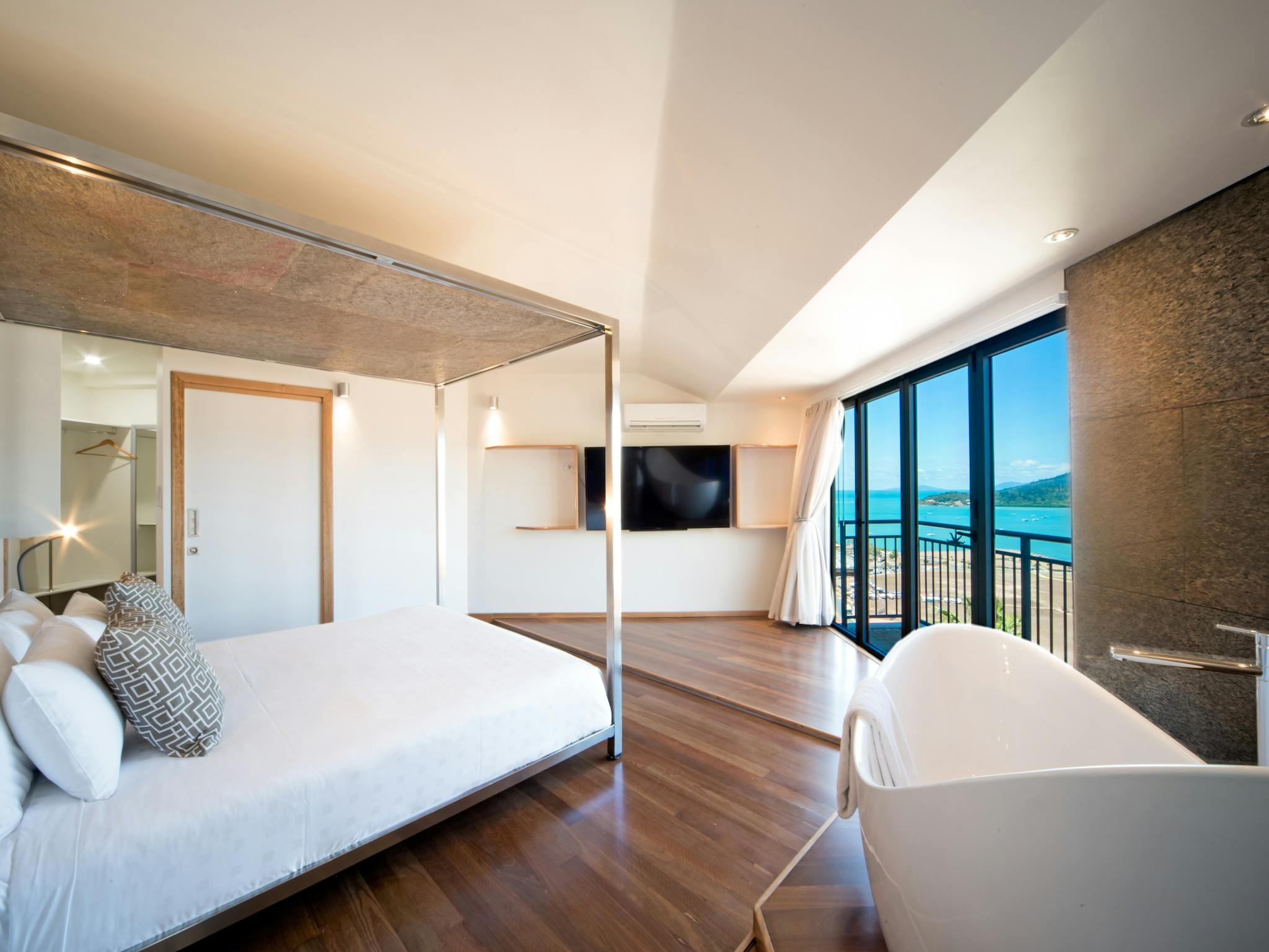 Retreat Suite Retreat Suite