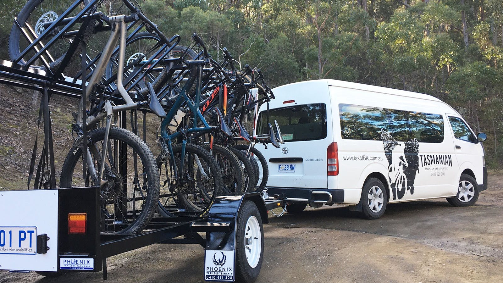 Bus and shuttle trailer
