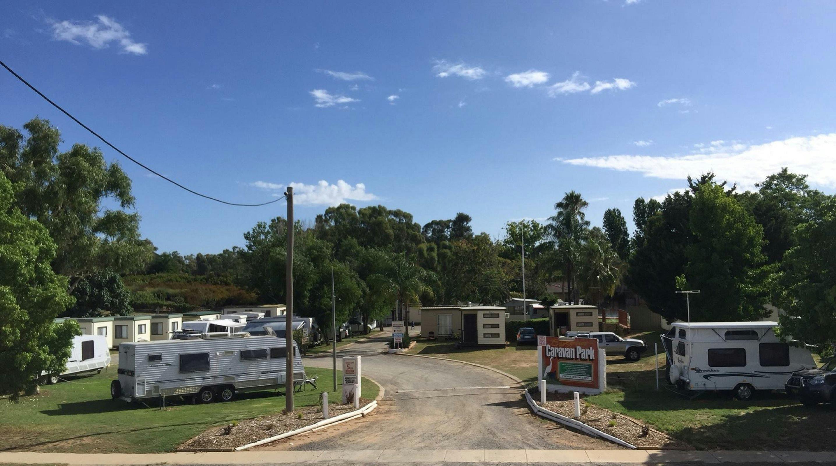 The Brolgaroo Caravan Park Barooga NSW Holidays &
