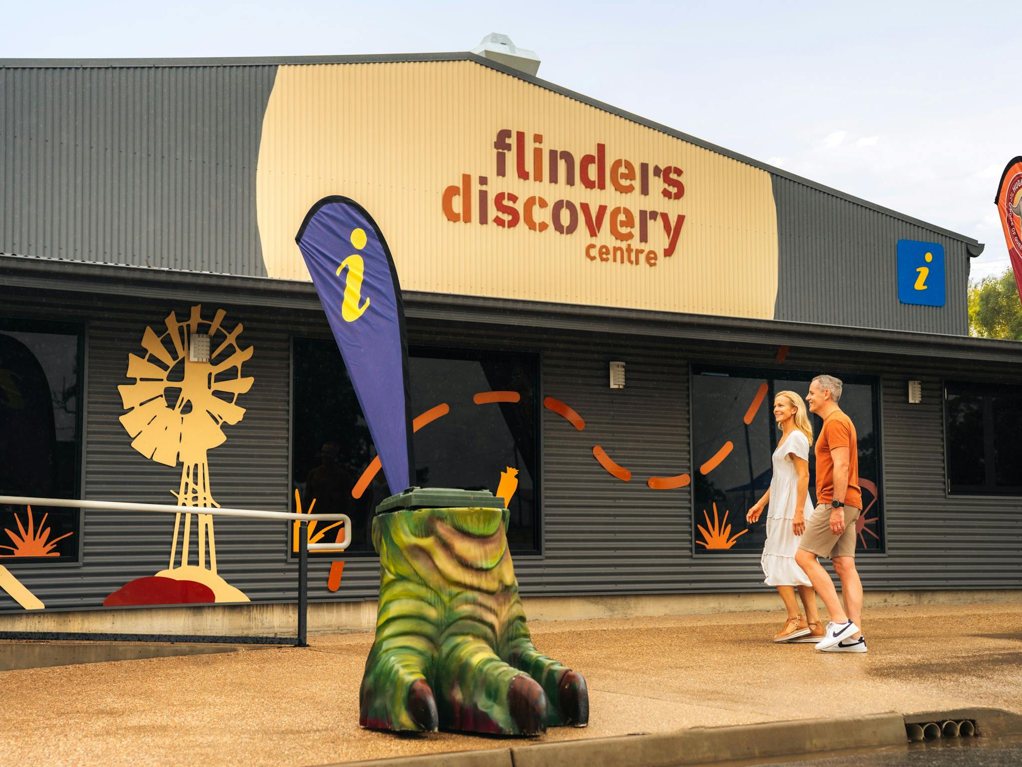 Couple walking towards the entry ramp to Flinders Discovery Centre Couple walking towards the entry ramp to Flinders Discovery Centre
