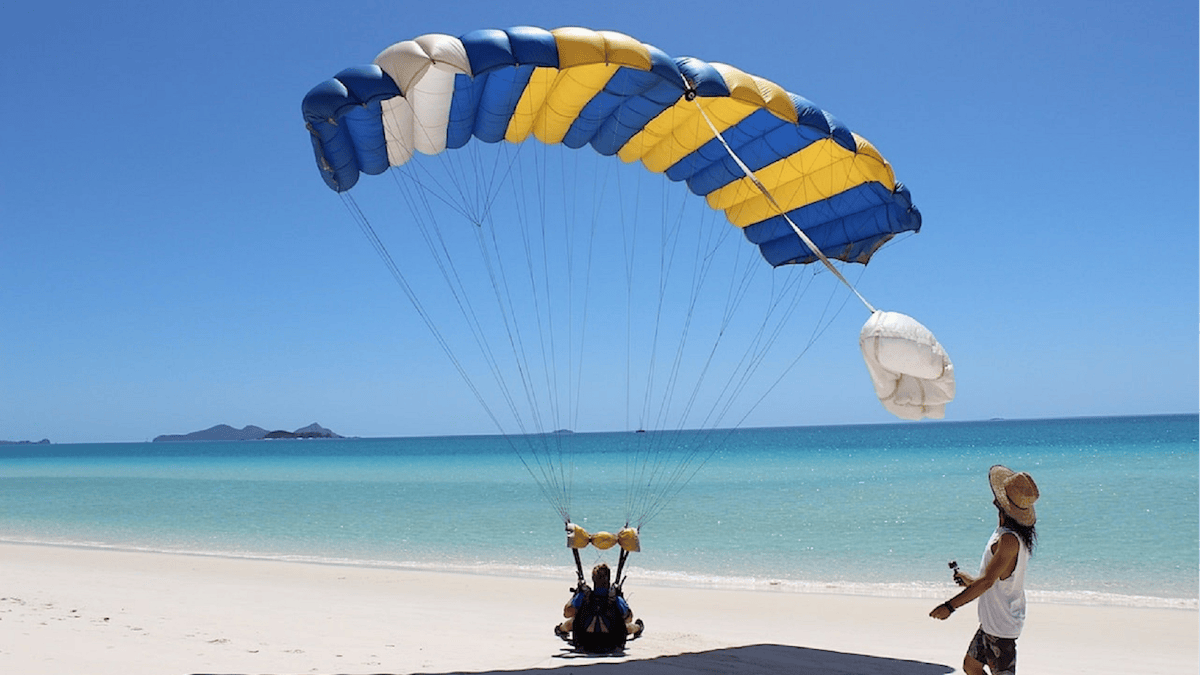 Skydive over the Whitsunday islands and land at the Whitehaven beach landing with Skydive Australia