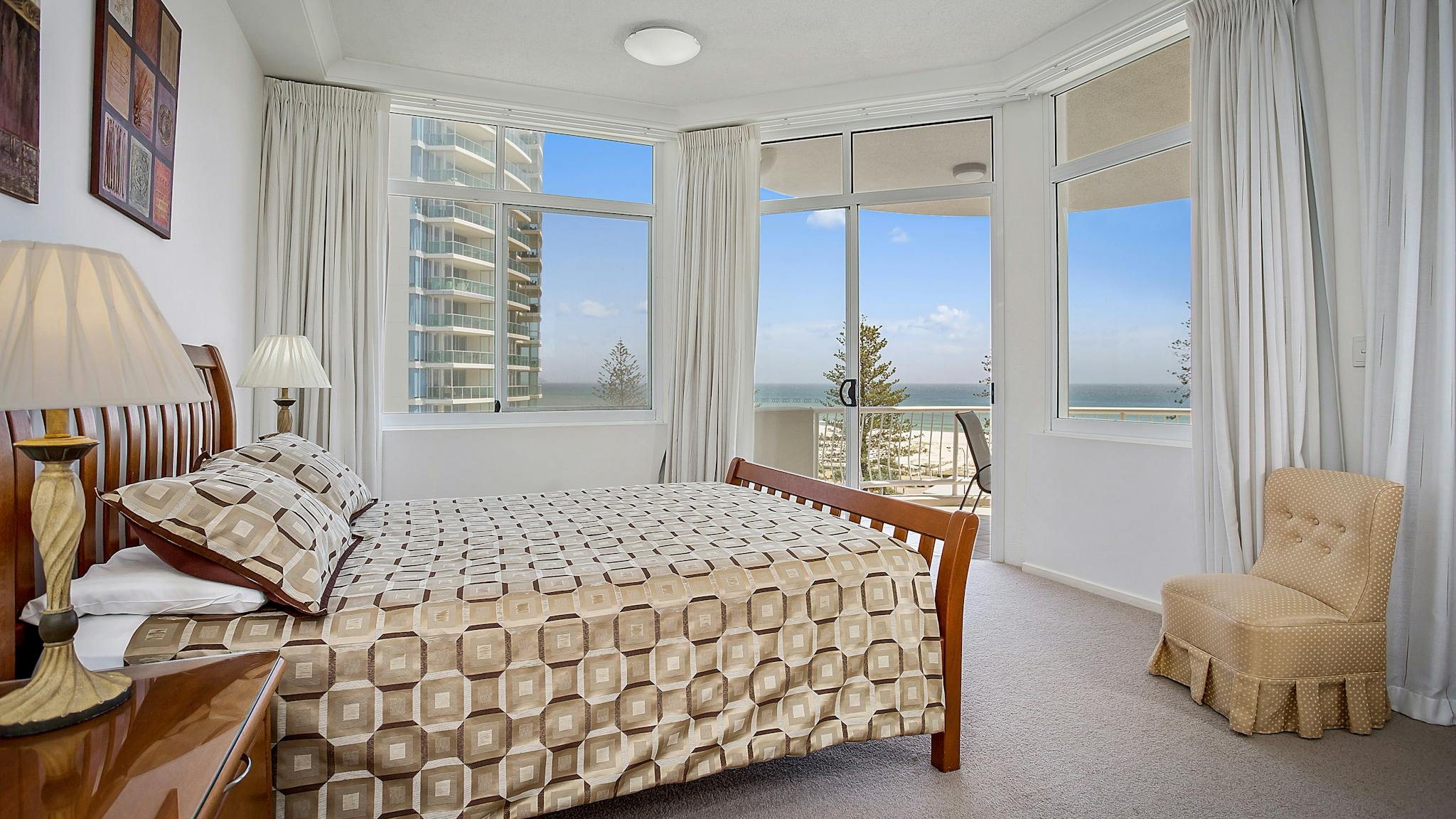 Penthouse east main bedroom with amazing views Penthouse east main bedroom with amazing views