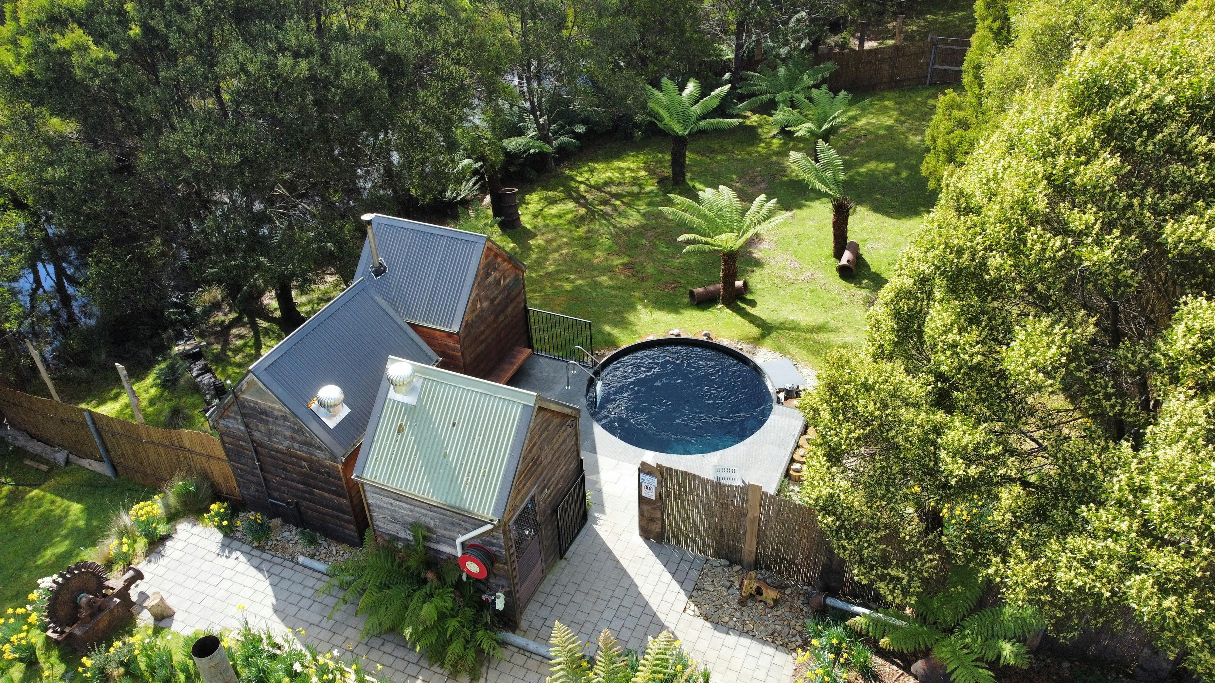 The Private Wood-fired Sauna and cold Plunge near Derby North East Tasmania