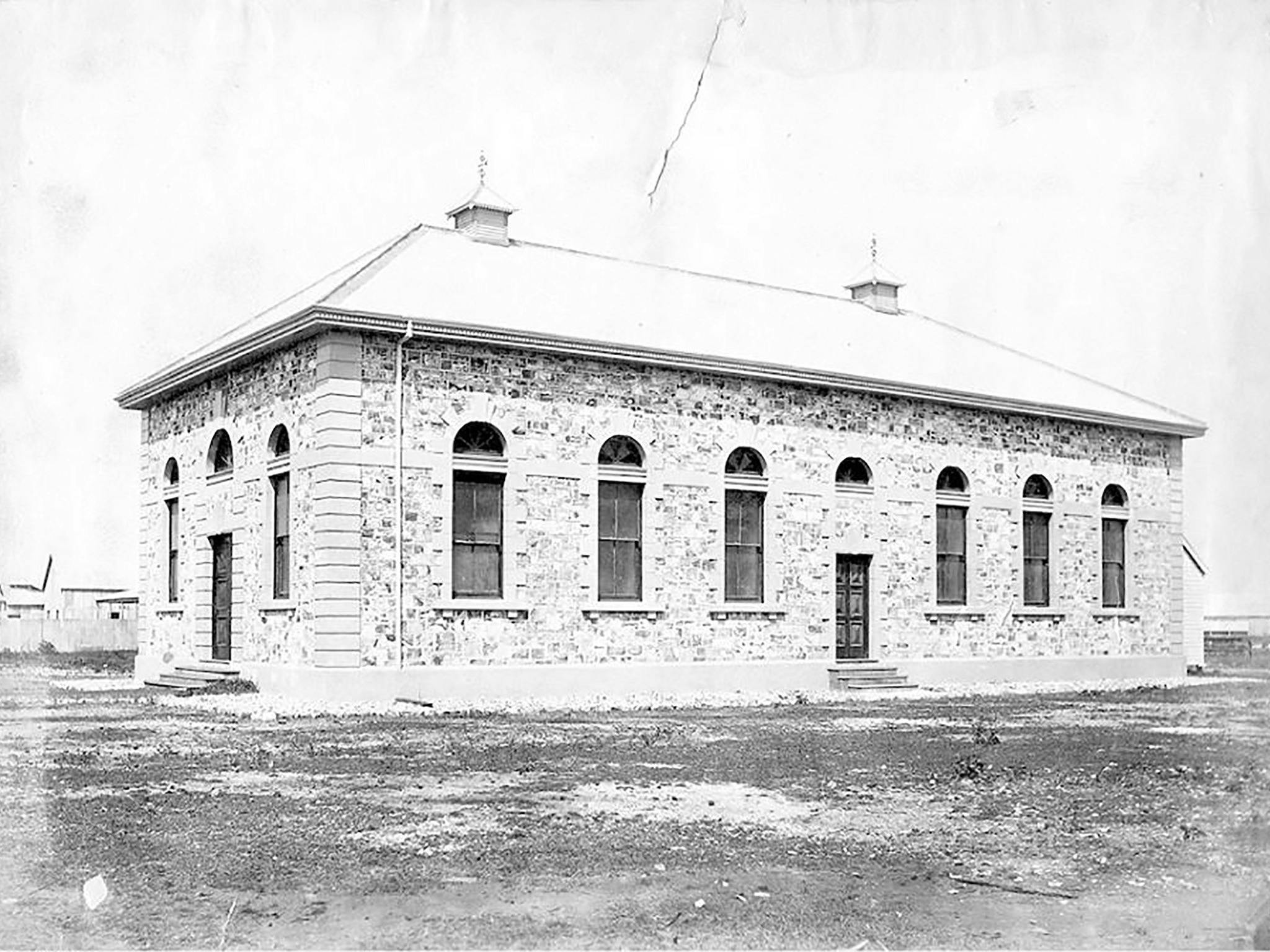 1886 - Palmerston Town Hall