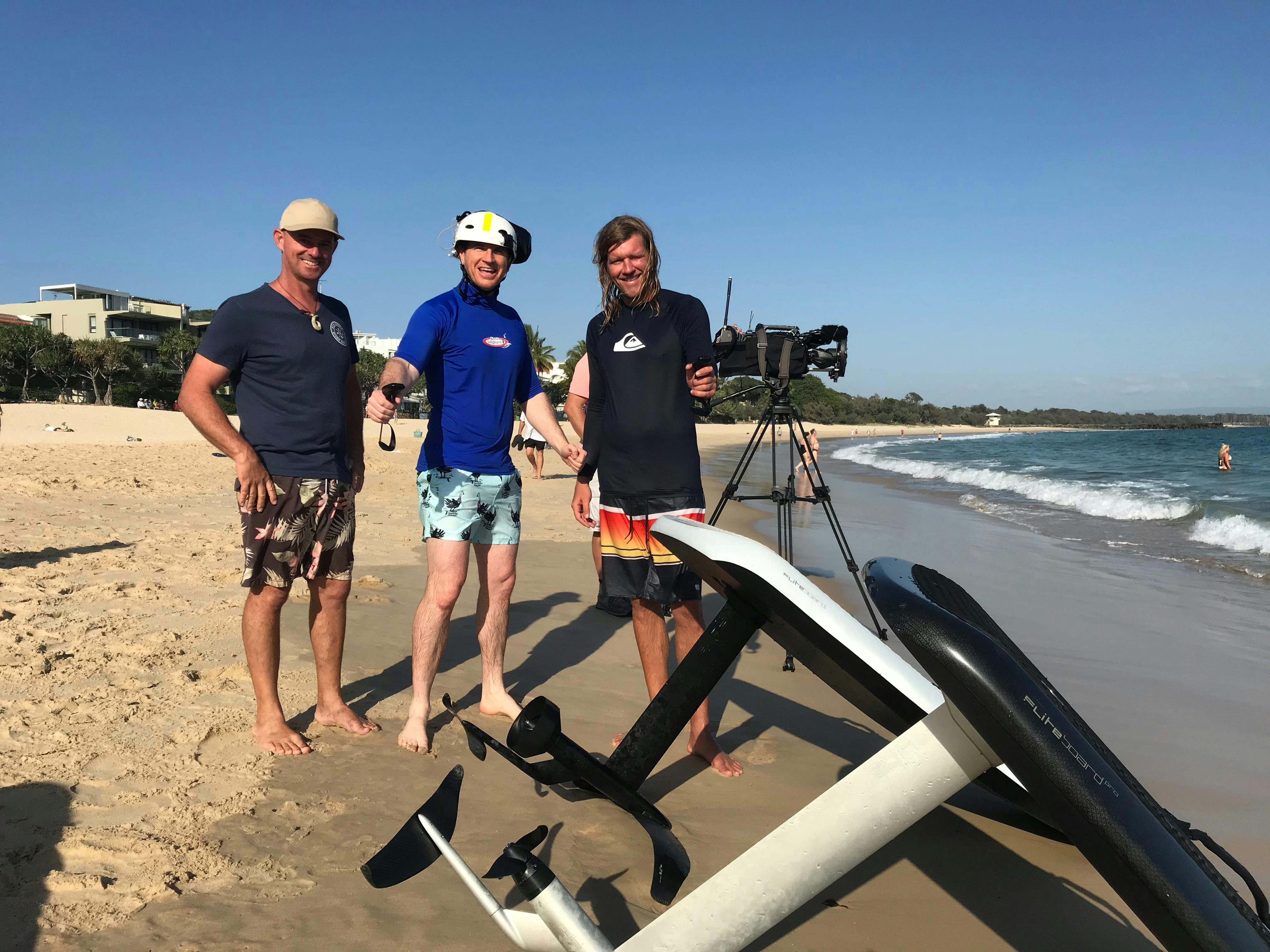 Fliteschool Noosa on the beach Channel 7