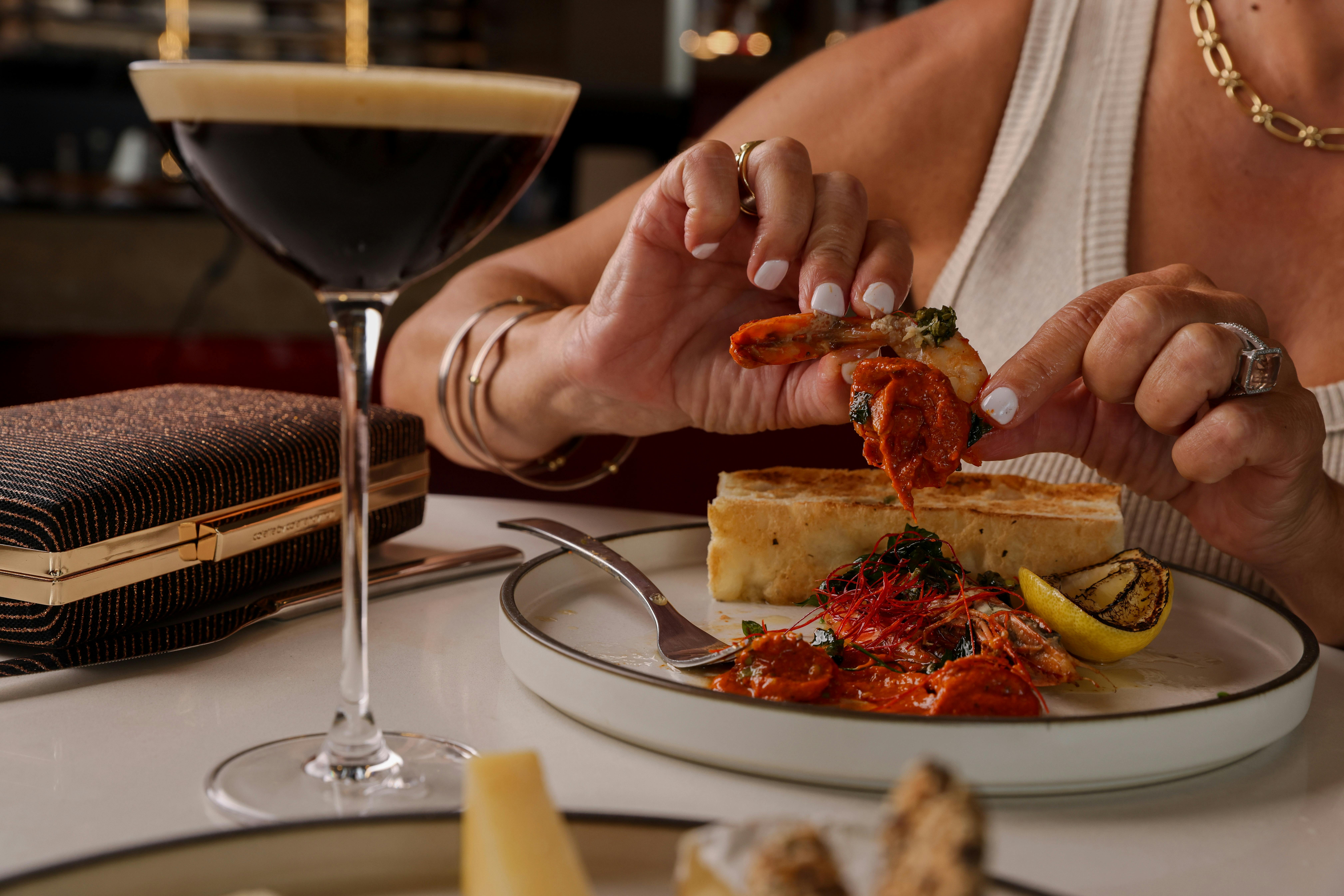 Bacar Restuarant and Bar