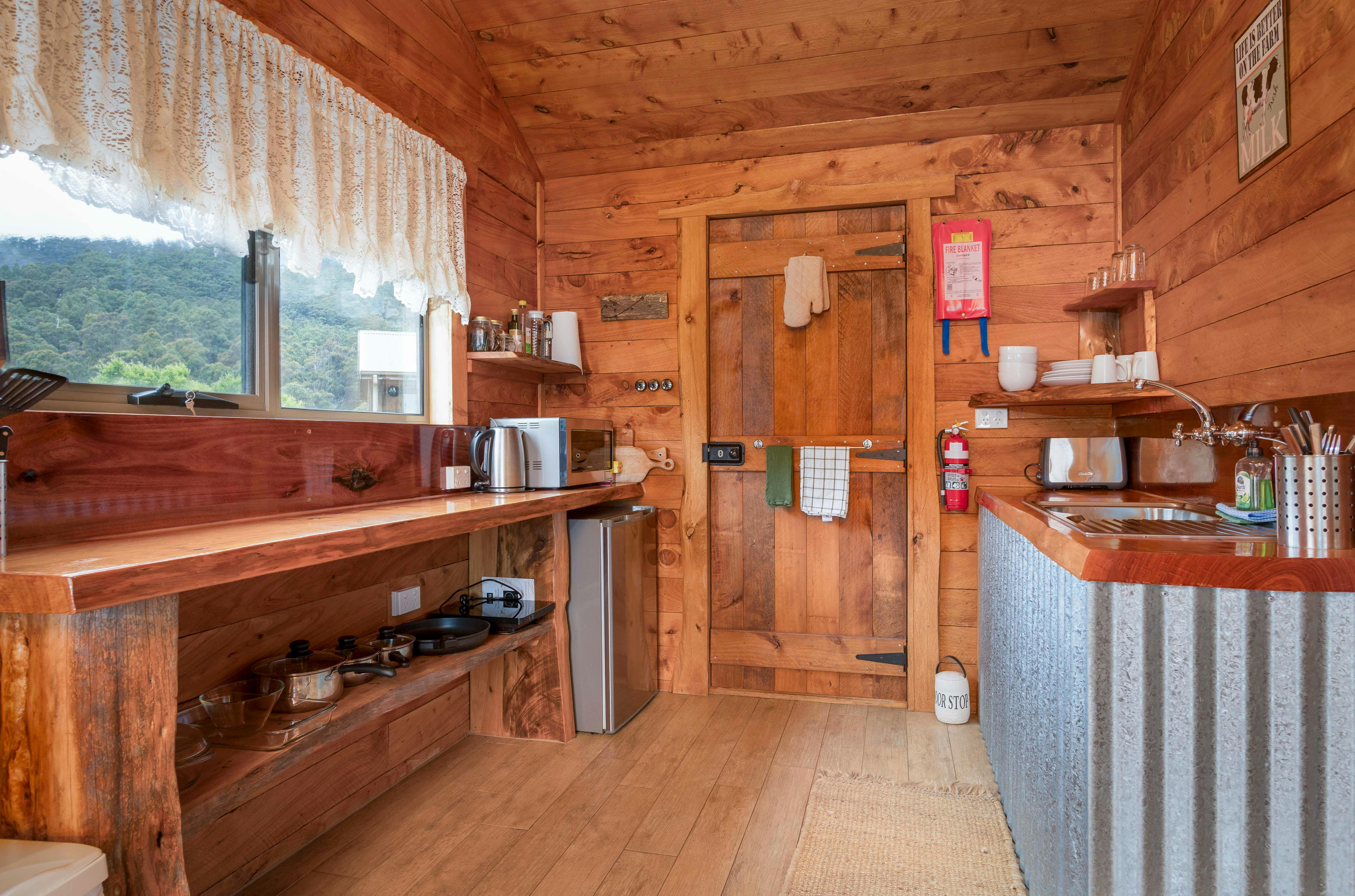 The Rustic Hut Bush Retreat