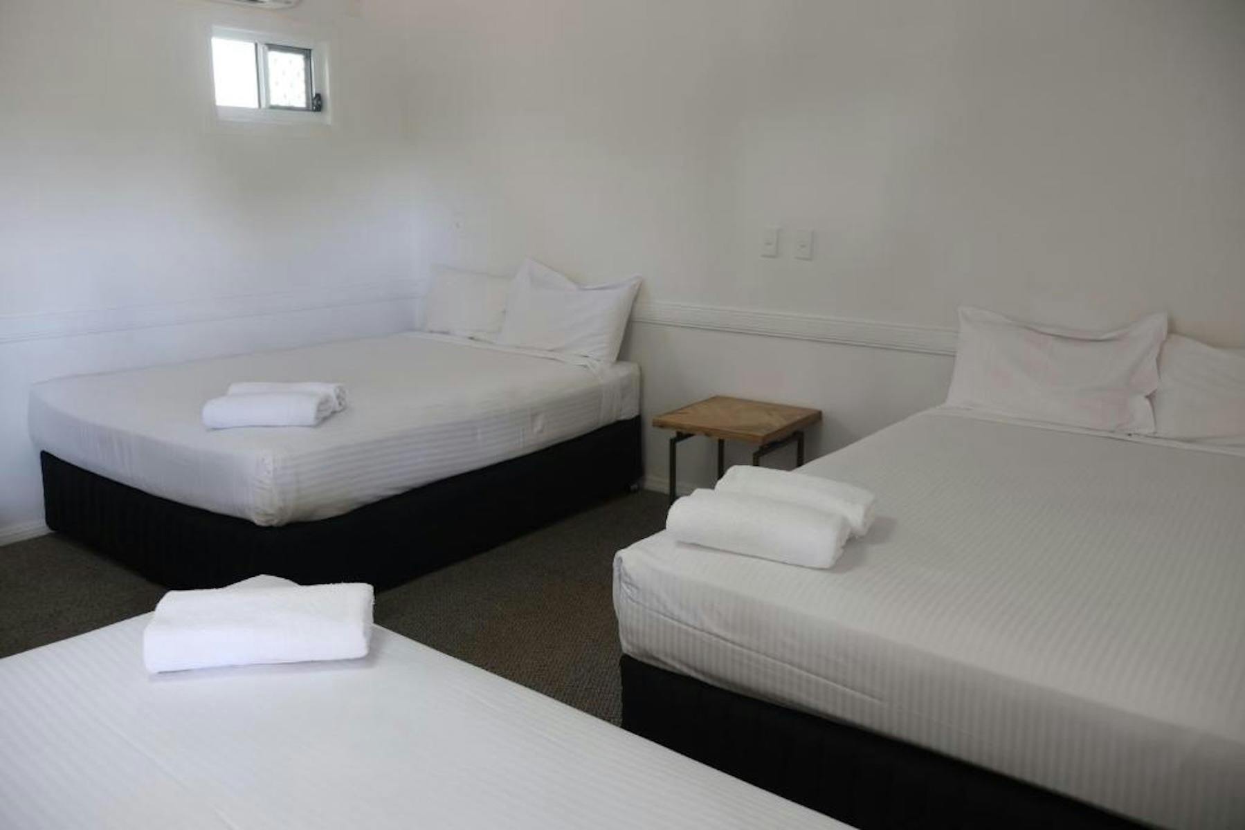 Park Avenue Hotel Motel