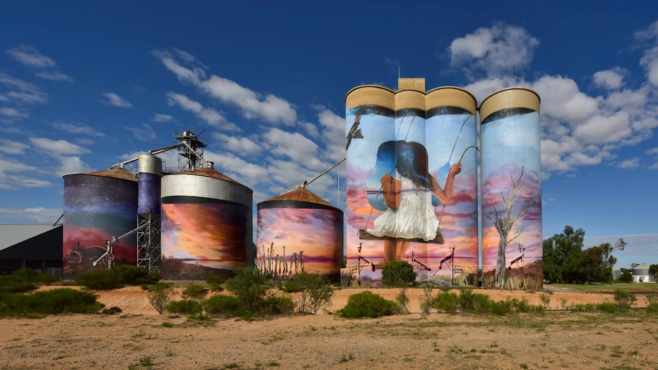 Sealake Art Silo