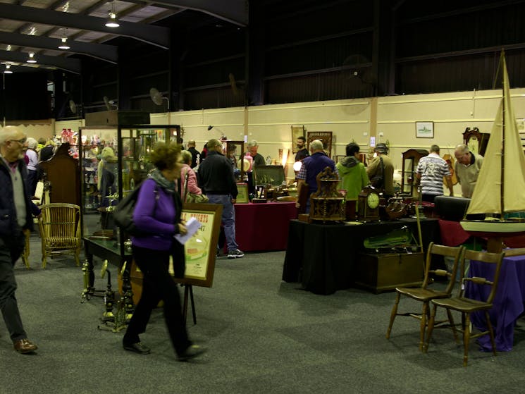 Newcastle Antiques and Collectables Fair NSW Holidays &