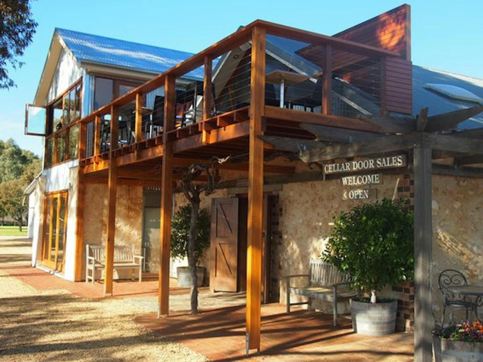 Heli Lunch - Langhorne Creek - Lake Breeze - Chef's Feed Me