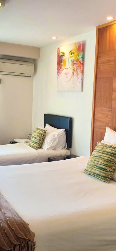 Golden Age - Executive Twin Room