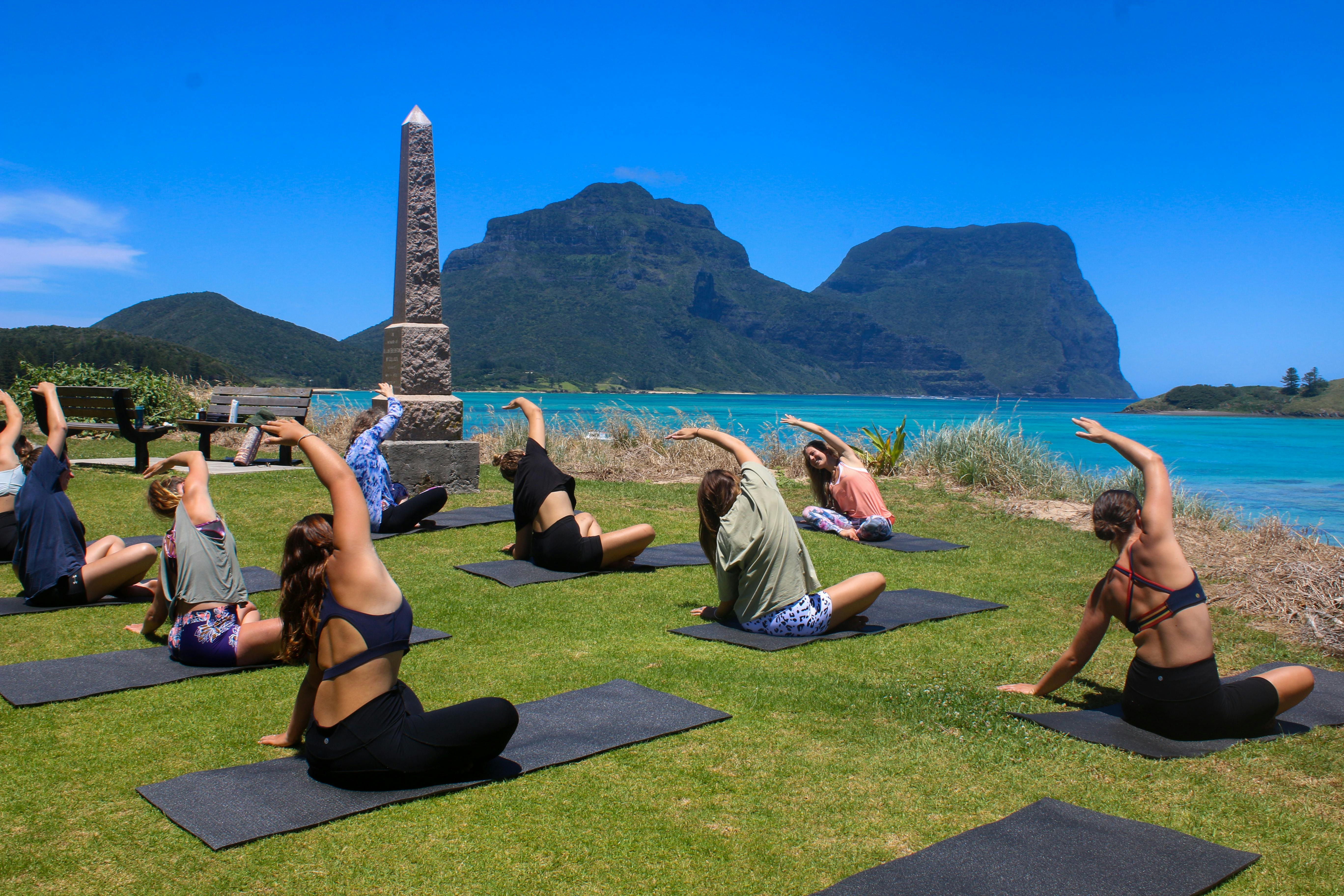 与豪勋爵瑜伽一起投资您的健康
