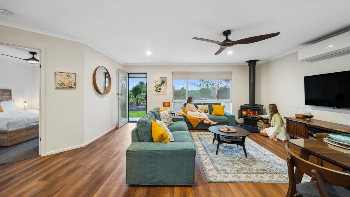 Wattle Cottage - A Stylish Hinterland Escape