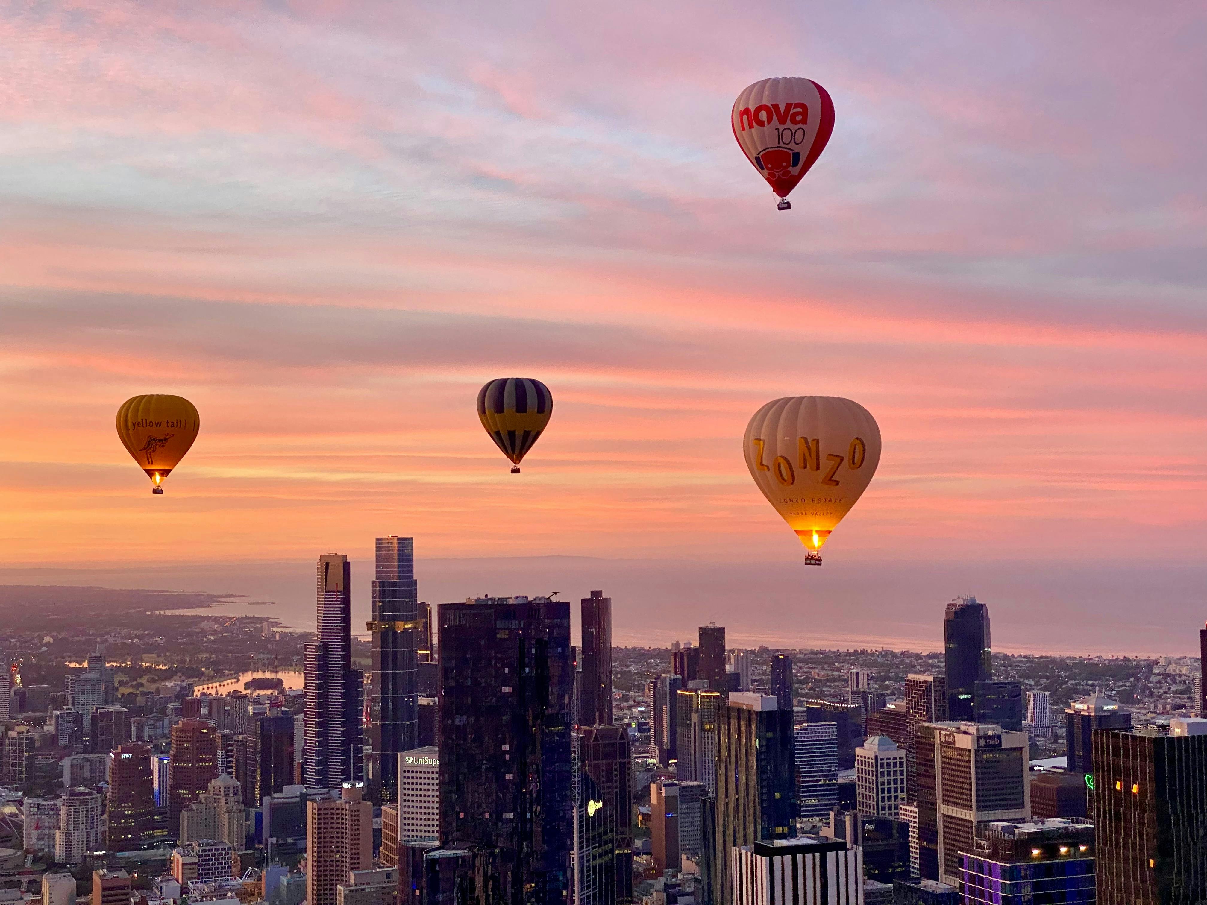 Melbourne sunrise hot air balloon flight