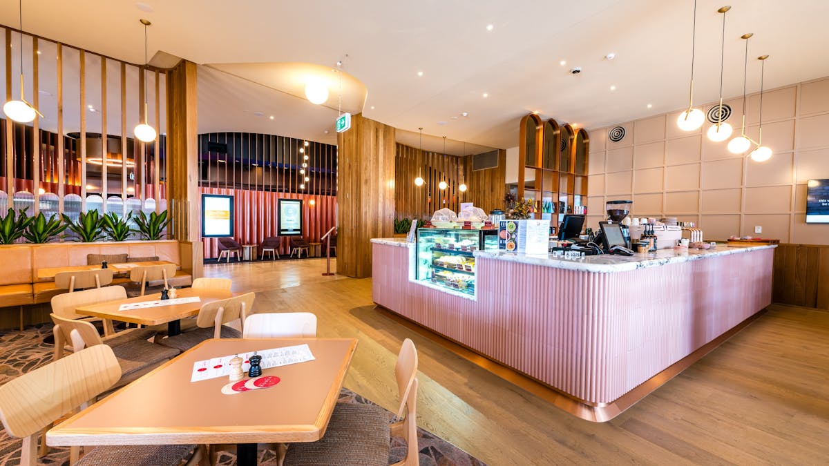 Cafe Rubia - Open daily for breakfast with all day dining.  Inside and boardwalk seating