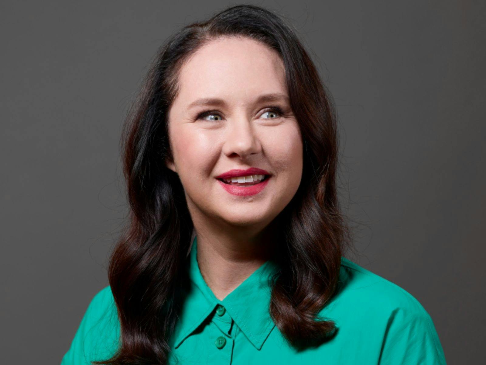 Mel Buttle - Taking My Sunglasses Off To Hear You Better