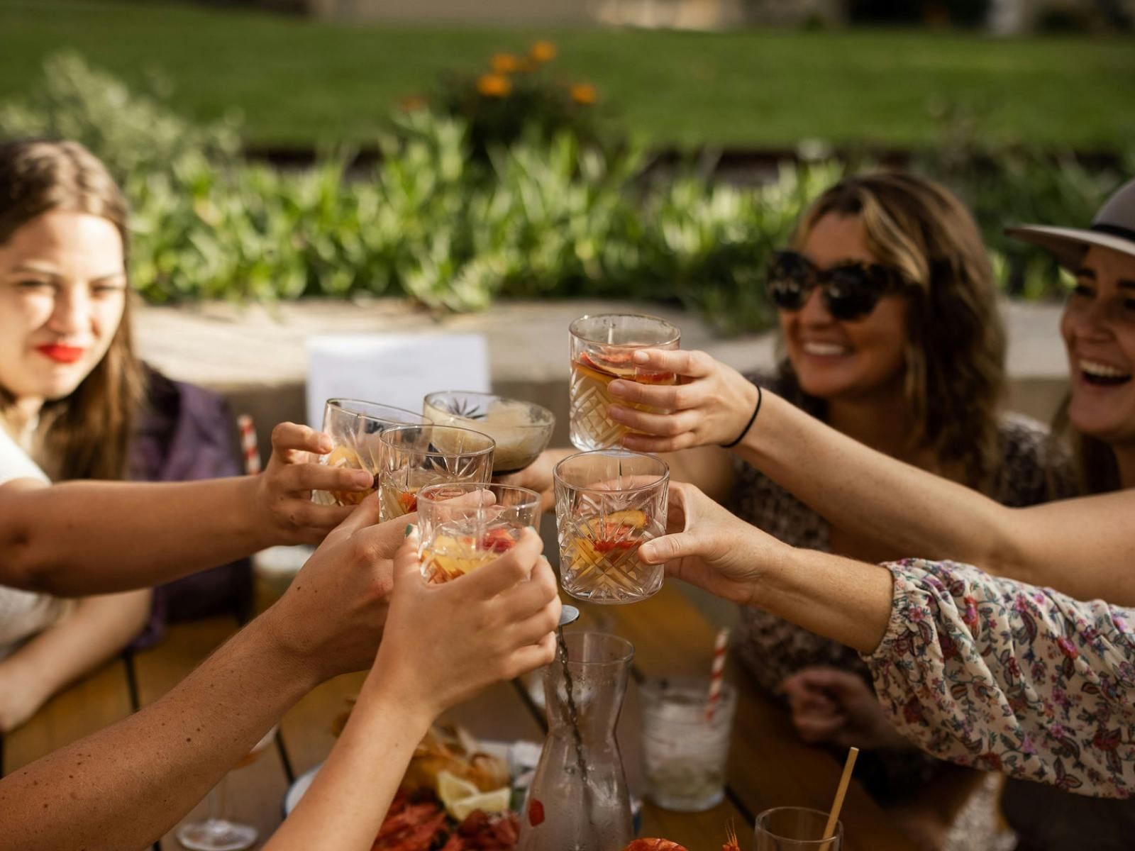 Bottomless Brunch at Husky Pub