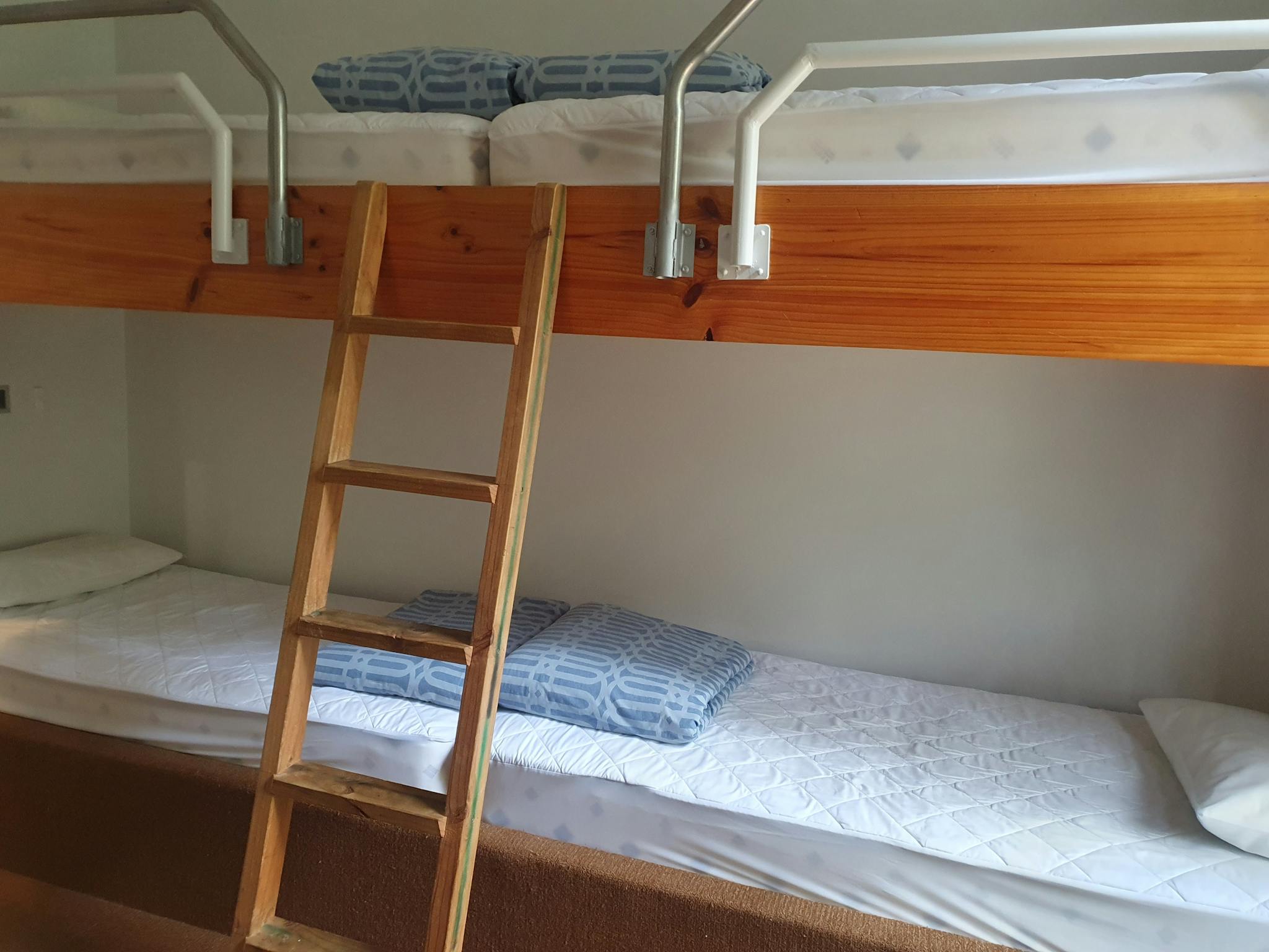 Four single bunk beds