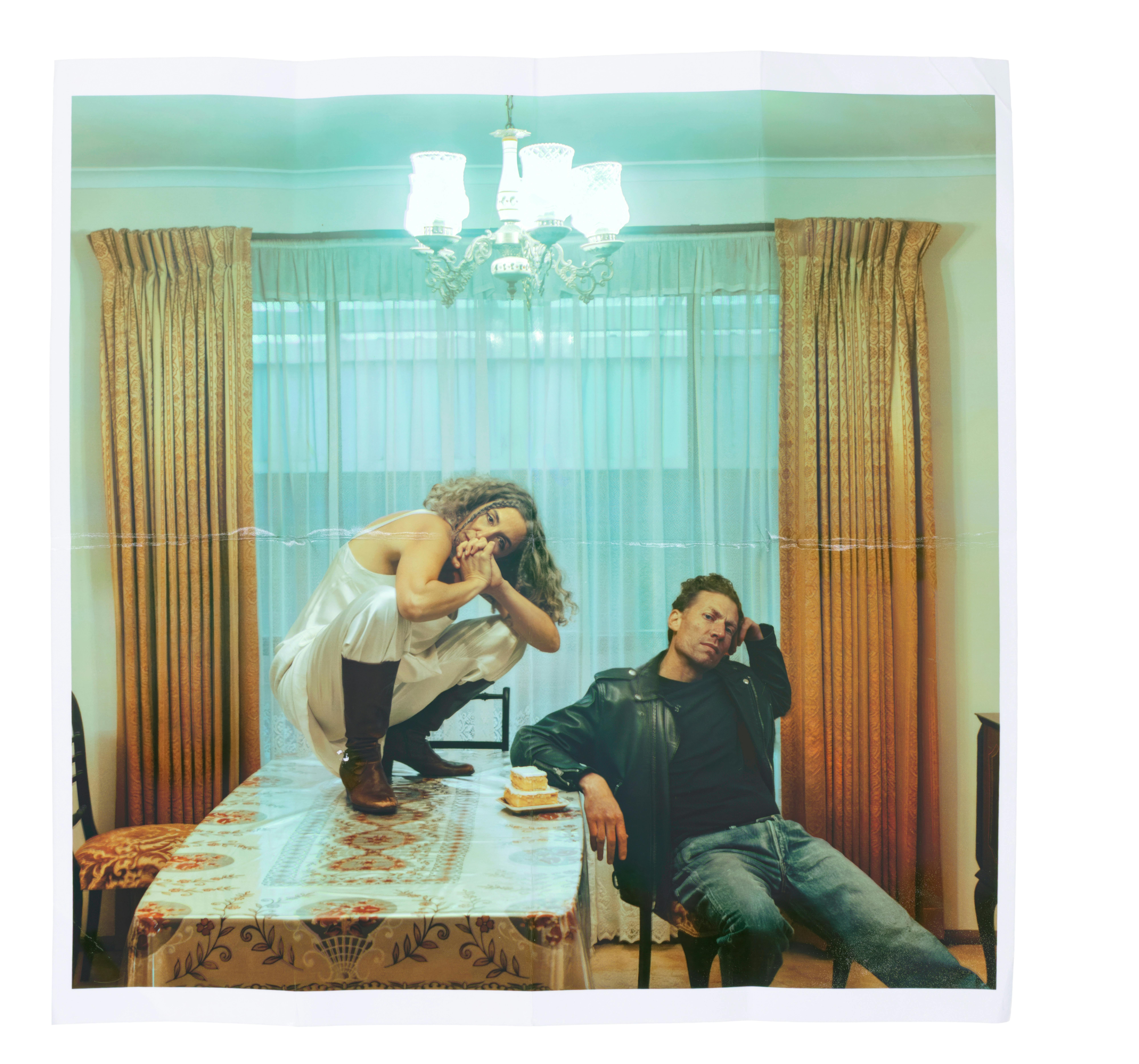 Mama Kin Spender „Promises“-Tour live im Konzert im Baroque Room, Katoomba, Blue Mountains