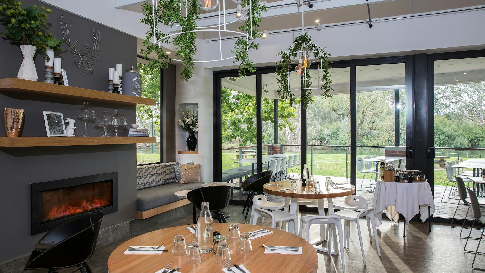 The River Deck outlook onto the Murray River