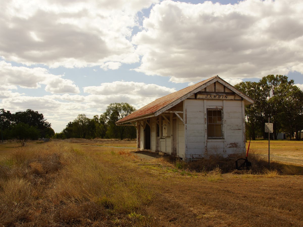 Old Railway Station, Jambin