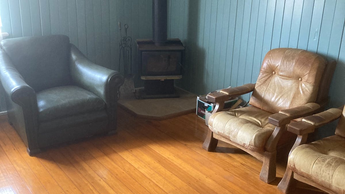 LOUNGE AND FIREPLACE