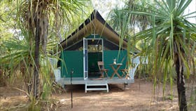 NT Hawk Dreaming Wilderness Lodge