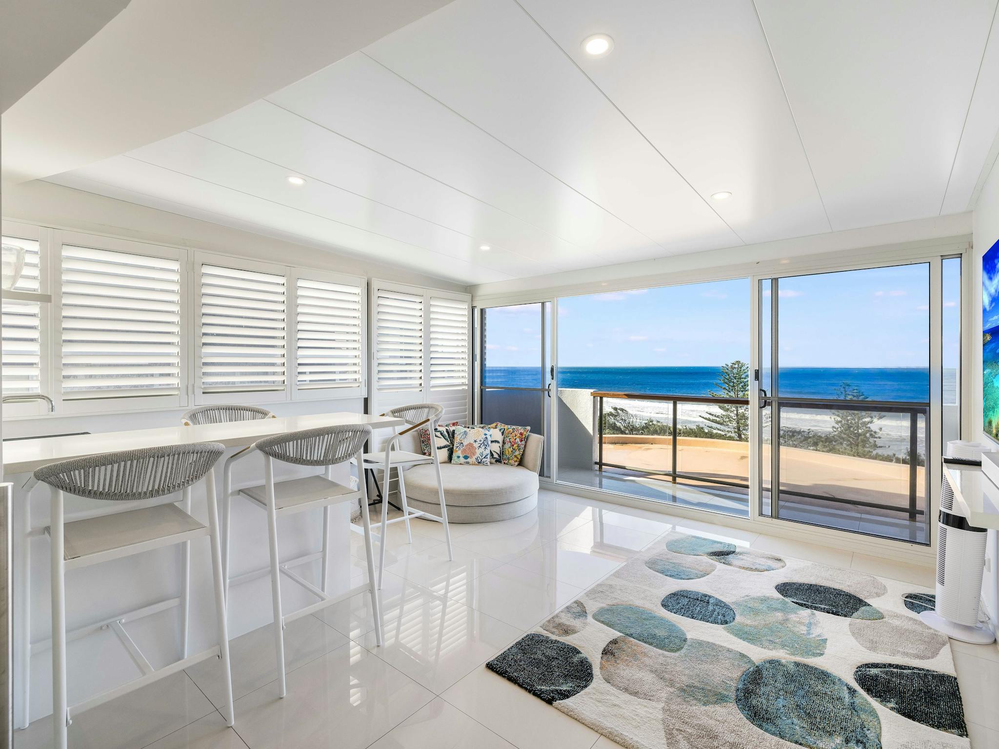 Meridian Alex Beach - Headland Penthouse Private Bar - Four Bedroom - Private Bar Area Meridian Alex Beach - Headland Penthouse Private Bar - Four Bedroom - Private Bar Area