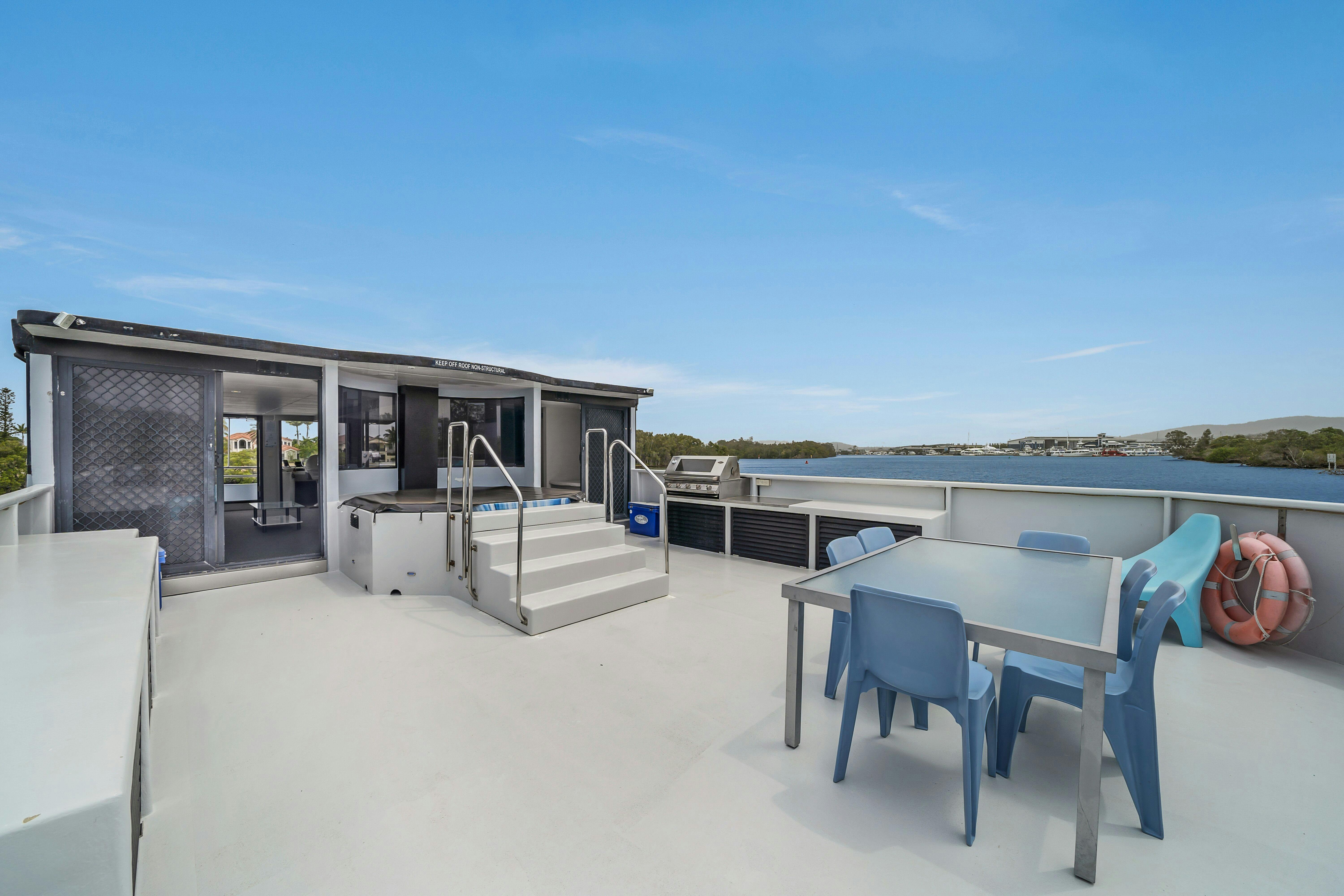 The Prestige Top Deck