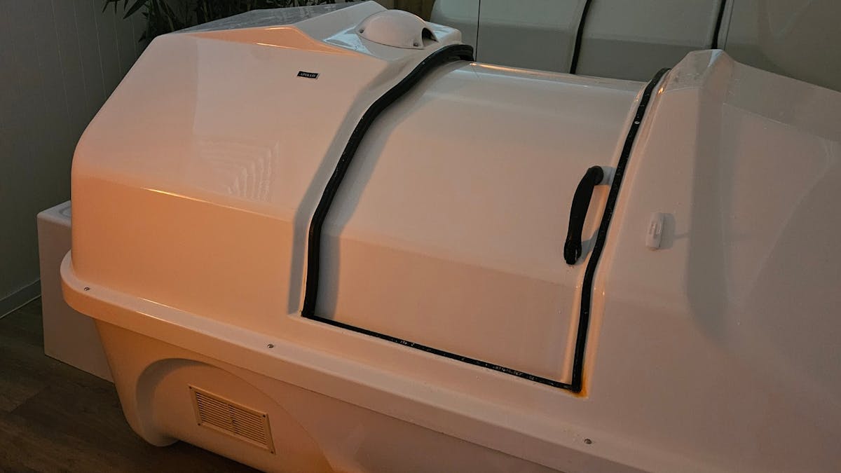 Magnesium Float Therapy has proven to aid muscle recovery, improve sleep and mental clarity.