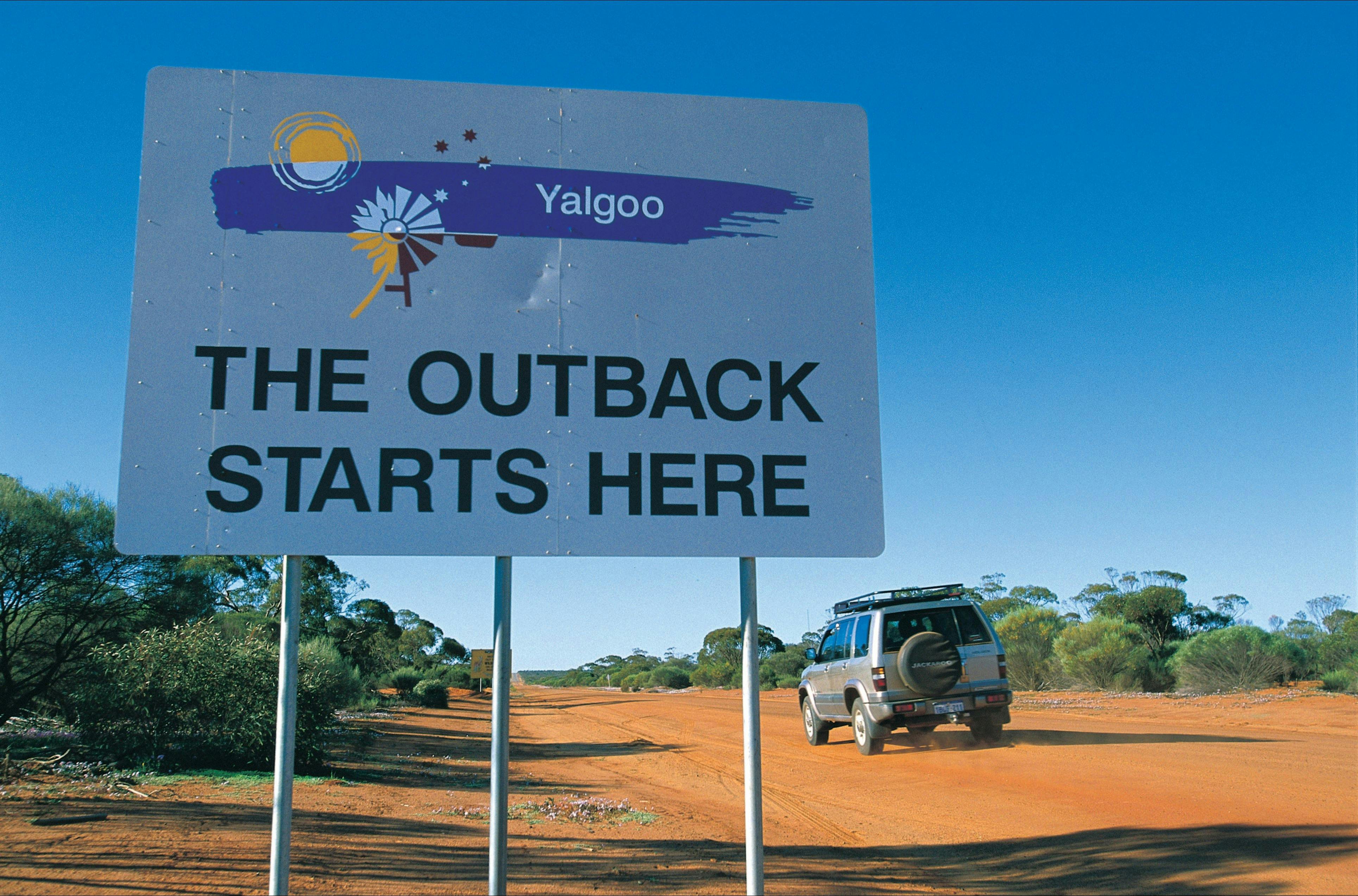 4WD on a outback road