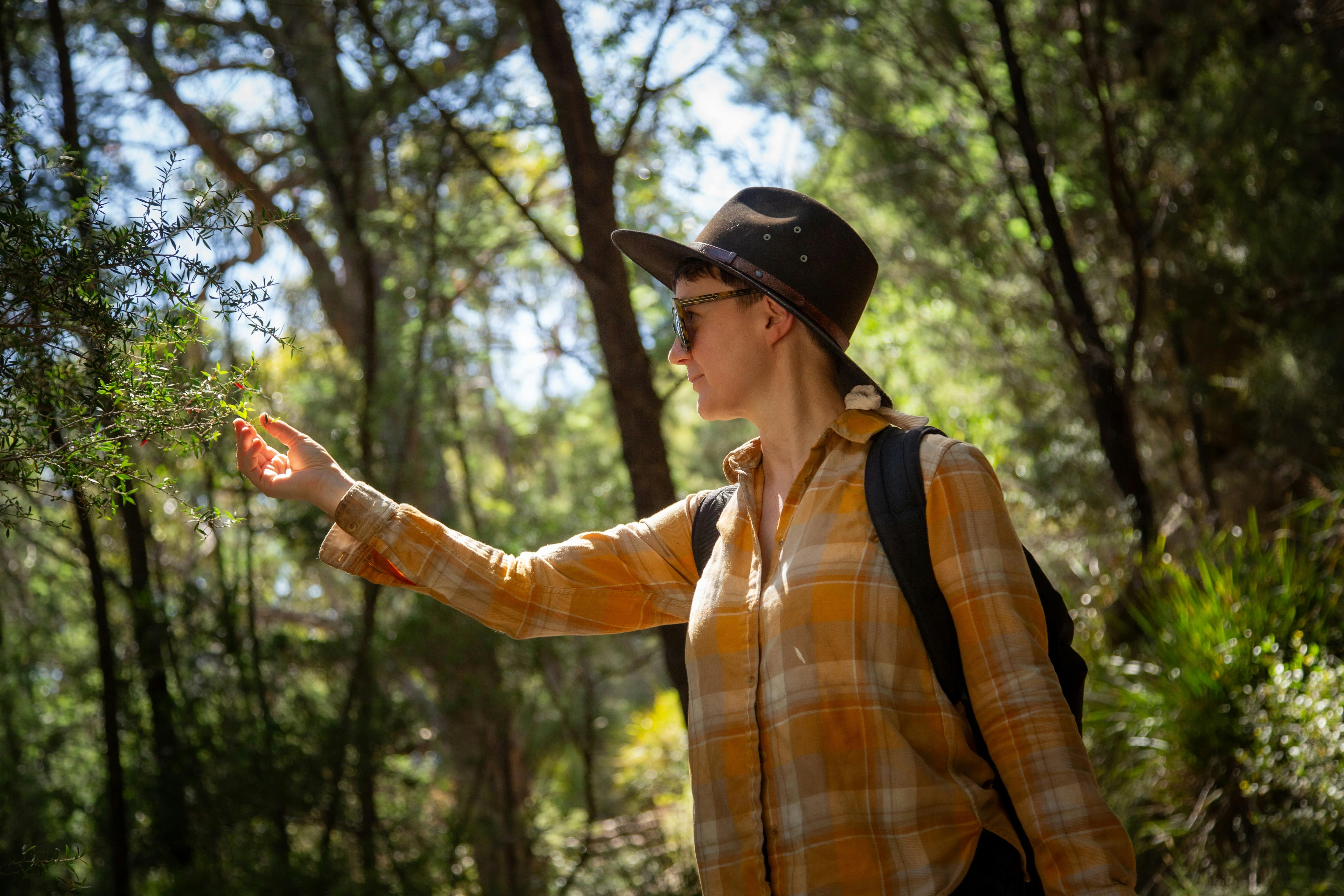 Award-winning author Bonny Cassidy leads 1-day writing retreats